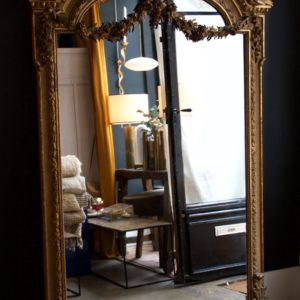 dealeuse-boutique-decoration-mobilier-luminaires-luminaire-vases-vase-lampes-lampe-laiton-marbre-vintage-miroir-miroirs-ancien-paris