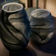 Vases en verre, effet marbre noir
