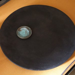 dealeuse-boutique-decoration-mobilier-luminaires-luminaire-vases-vase-lampes-lampe-laiton-marbre-vintage-paris-plateau-fibre-beton