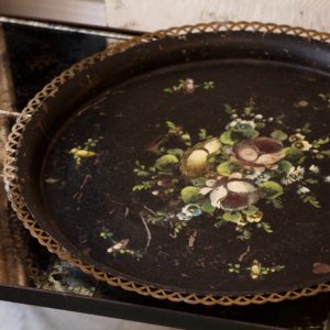 dealeuse-boutique-decoration-mobilier-luminaires-luminaire-vases-vase-lampes-lampe-laiton-marbre-vintage-plateau-ancien-peinture-main-peint-paris