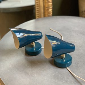 dealeuse-boutique-decoration-mobilier-luminaires-luminaire-vases-vase-lampes-lampe-laiton-applique-bleu-petrole-vintage-paris