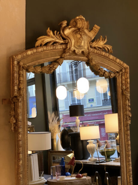 dealeuse-boutique-decoration-mobilier-luminaires-luminaire-vases-vase-lampes-lampe-laiton-marbre-vintage-miroir-miroirs-ancien-paris