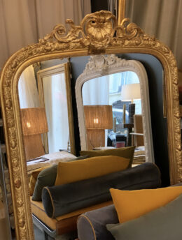 dealeuse-boutique-decoration-mobilier-luminaires-luminaire-vases-vase-lampes-lampe-laiton-marbre-vintage-miroir-miroirs-ancien-paris