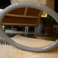 Miroir vintage ovale gris laqué