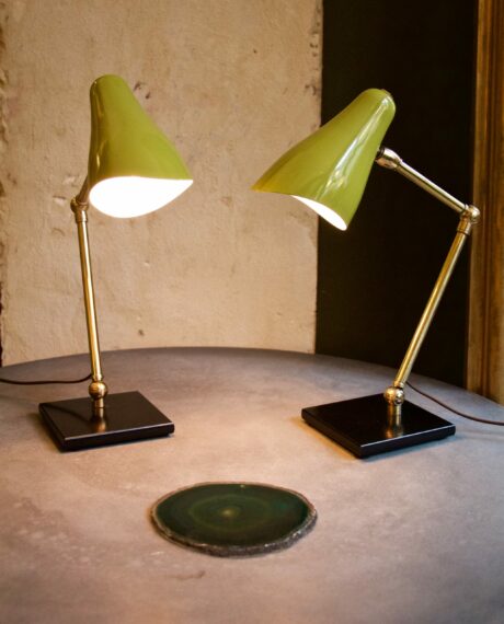 dealeuse-boutique-decoration-mobilier-luminaires-luminaire-vases-vase-lampes-lampe-laiton-vintage-paris