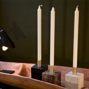 dealeuse-boutique-decoration-mobilier-luminaires-luminaire-vases-vase-lampes-lampe-laiton-marbre-vintage-paris-bougies-bougeoirs-bougeoir-metal-poli-presse-papier-miroir