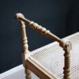 Tabouret ancien en cannage