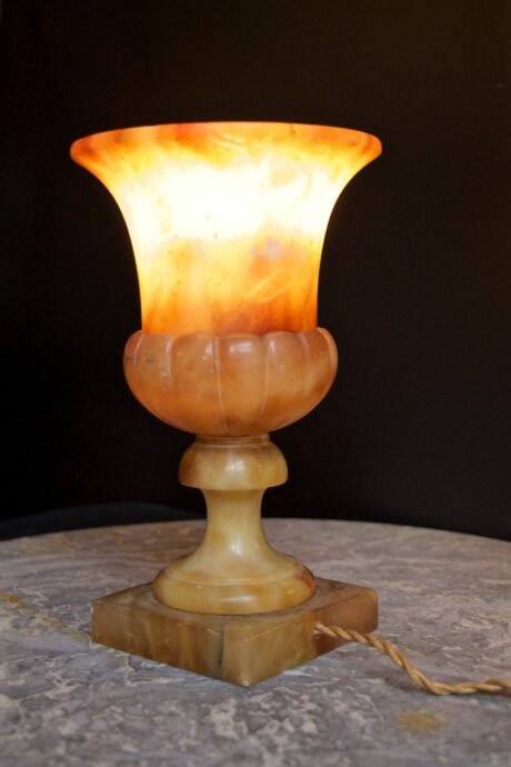 dealeuse-boutique-decoration-mobilier-luminaires-luminaire-vases-vase-lampes-lampe-laiton-marbre-vintage-paris-albatre-jarre