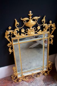 dealeuse-boutique-decoration-mobilier-luminaires-luminaire-vases-vase-lampes-lampe-laiton-marbre-vintage-miroir-miroirs-ancien-paris