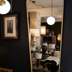 dealeuse-boutique-decoration-mobilier-luminaires-luminaire-vases-vase-lampes-lampe-laiton-marbre-vintage-miroir-miroirs-ancien-paris