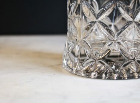 dealeuse-boutique-decoration-vase-objet-vintage-paris-verre-moulé