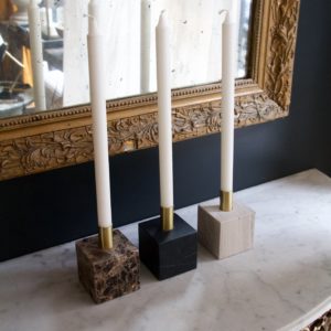 dealeuse-boutique-decoration-mobilier-luminaires-luminaire-vases-vase-lampes-lampe-laiton-marbre-vintage-paris-bougies-cierges-bougeoir
