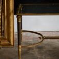 Table basse en verre et laiton