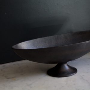 dealeuse-boutique-decoration-idee-cadeau-paris-original-atypique-ambiance-vintage-ancien-magnifique-coupe-pot-fruit-decor-maison-appartement-art-table-laiton-aluminium-neuf-vintage-brun