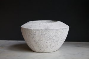 dealeuse-boutique-decoration-idee-cadeau-paris-original-atypique-ambiance-vintage-ancien-bougie-cache-pot