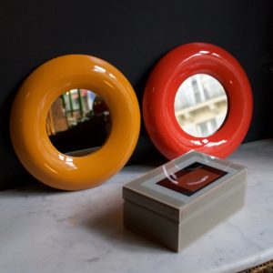 dealeuse-boutique-decoration-mobilier-luminaires-idee-cadeau-de-noel-paris-pas-cher-petits-prix-boite-en-verre