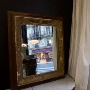 dealeuse-boutique-decoration-mobilier-luminaires-luminaire-vases-vase-lampes-lampe-laiton-marbre-vintage-paris-plateau-miroir-bois