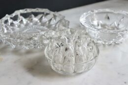dealeuse-boutique-paris-vintage-ancien-verre-moule-coupe-fruit-vide-poche