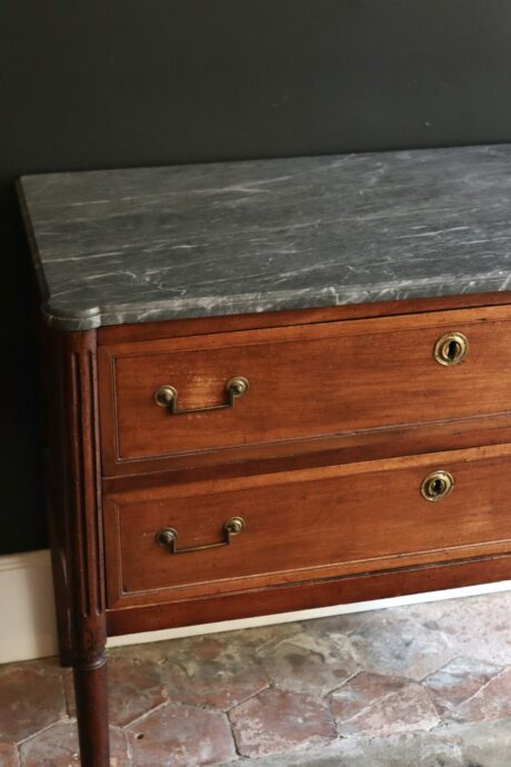 dealeuse-boutique-decoration-vintage-ancien-commode-bois-marbre