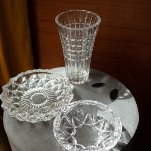 dealeuse-boutique-decoration-mobilier-luminaires-luminaire-vases-vase-lampes-lampe-laiton-marbre-vintage-paris
