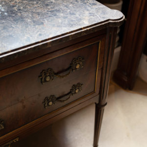 dealeuse-boutique-decoration-mobilier-luminaires-luminaire-vases-vase-lampes-lampe-laiton-marbre-vintage-paris
