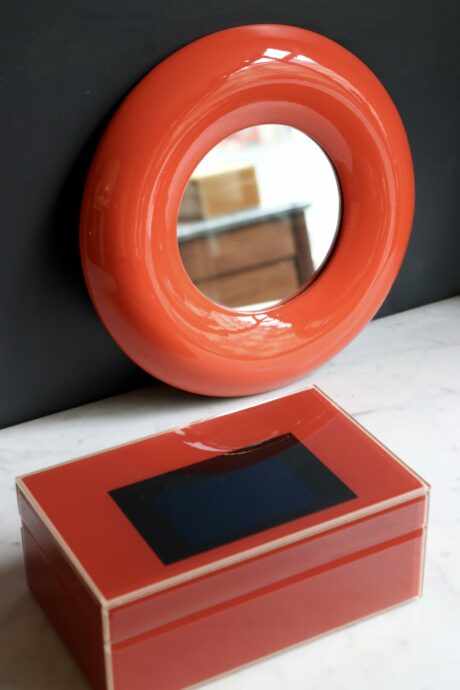 dealeuse-boutique-decoration-vintage-paris-boite-verre-rouge-Josef-Albers