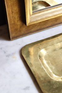 dealeuse-boutique-decoration-vintage-laiton-plateau-doré-or-paris