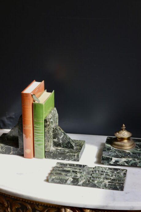 dealeuse-boutique-decoration-vintage-marbre-vert-serre-livres-encrier
