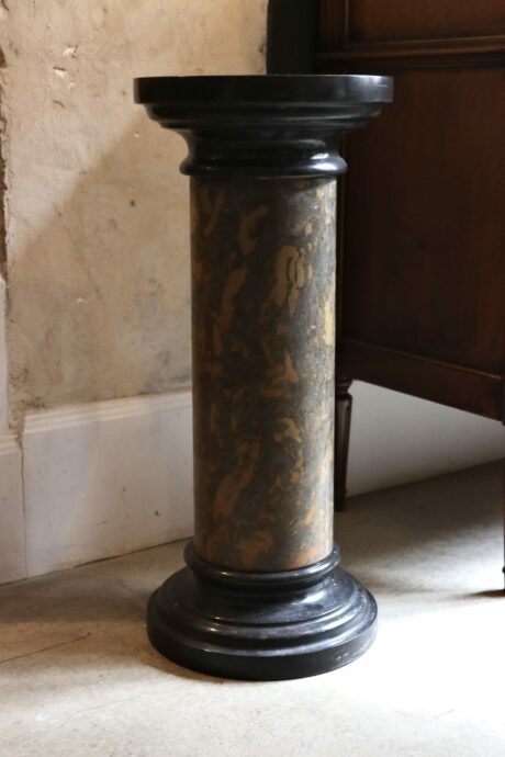 dealeuse-boutique-decoration-vintage-colonne-marbre-paris