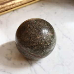 dealeuse-boutique-decoration-vintage-marbre-boule-presse-papier