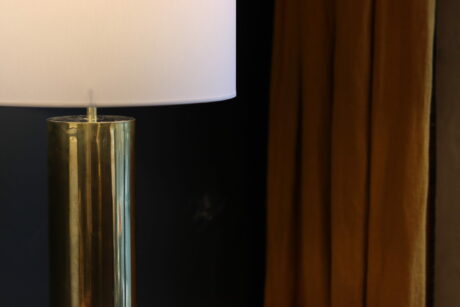 dealeuse-boutique-decoration-vintage-ancien-paris-luminaire-luminaires-lampe-douille-obus-laiton