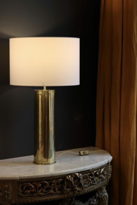 dealeuse-boutique-decoration-vintage-ancien-paris-luminaire-luminaires-lampe-douille-obus-laiton