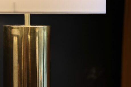 dealeuse-boutique-decoration-vintage-ancien-paris-luminaire-luminaires-lampe-douille-obus-laiton