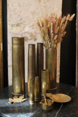 dealeuse-boutique-decoration-mobilier-vintage-paris-douille-obus-laiton-vase