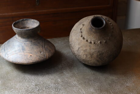 dealeuse-boutique-decoration-vintage-ancien-paris-poterie-poteries-africaines-bois