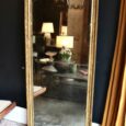 Miroir ancien XIXe, de plein pied, glace coupé