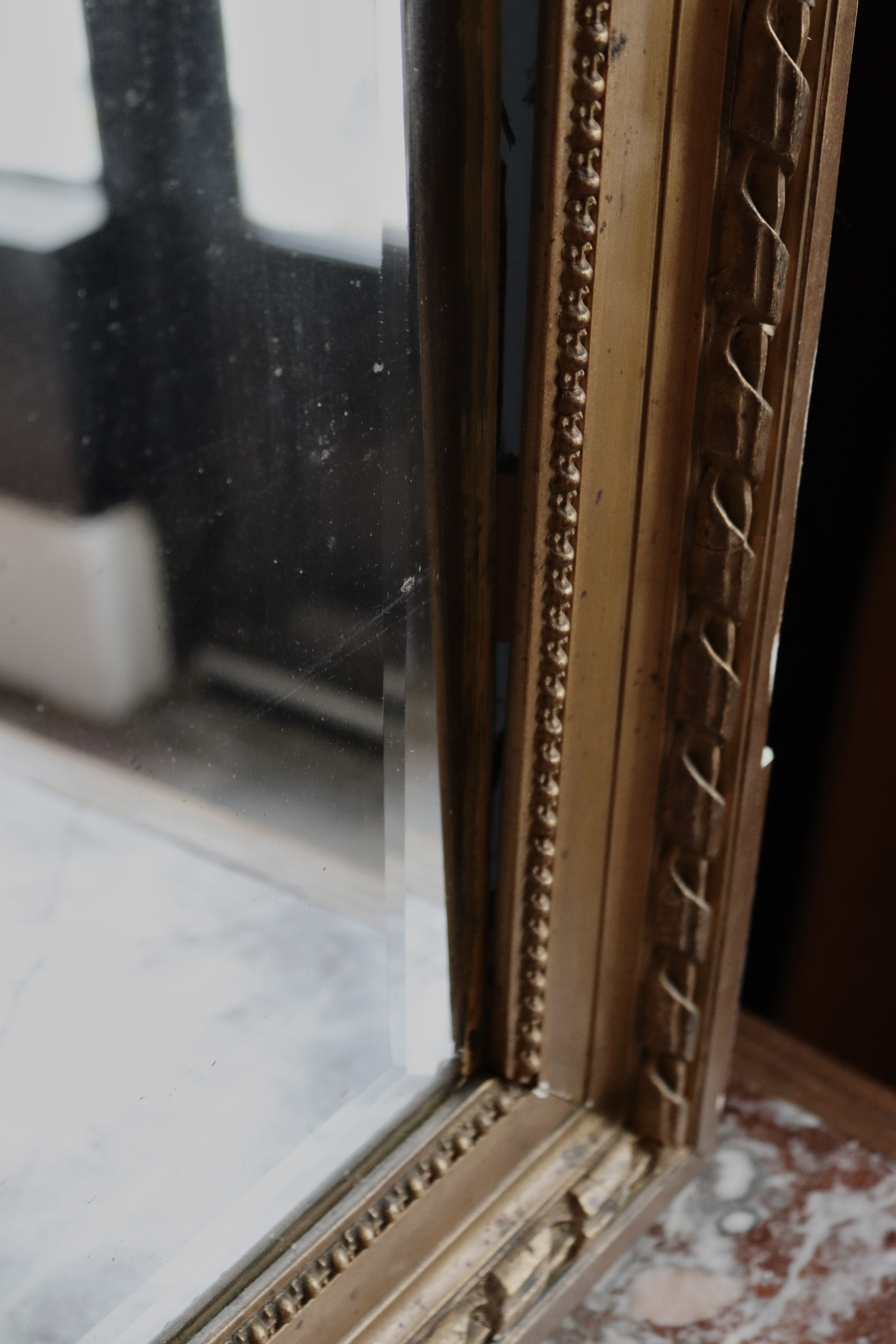 dealeuse-boutique-decoration-mobilier-luminaires-luminaire-vases-vase-lampes-lampe-laiton-marbre-vintage-paris-plateau-miroir-bois
