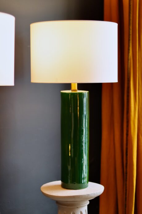 dealeuse-boutique-decoration-vintage-ancien-paris-lampe-ceramique-verte-abatjour-blanc