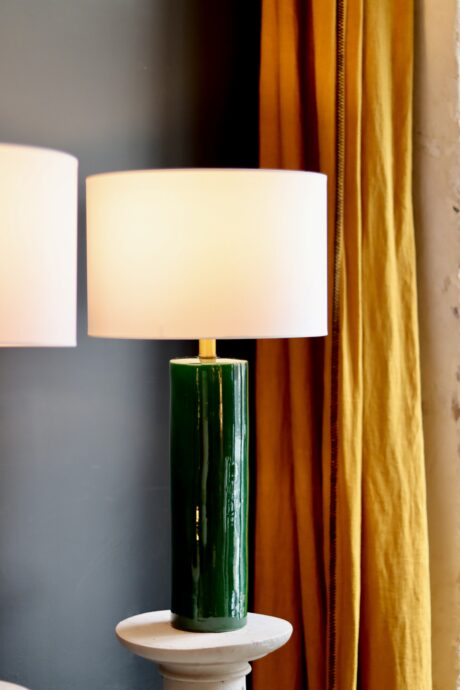 dealeuse-boutique-decoration-vintage-ancien-paris-lampe-ceramique-verte-abatjour-blanc