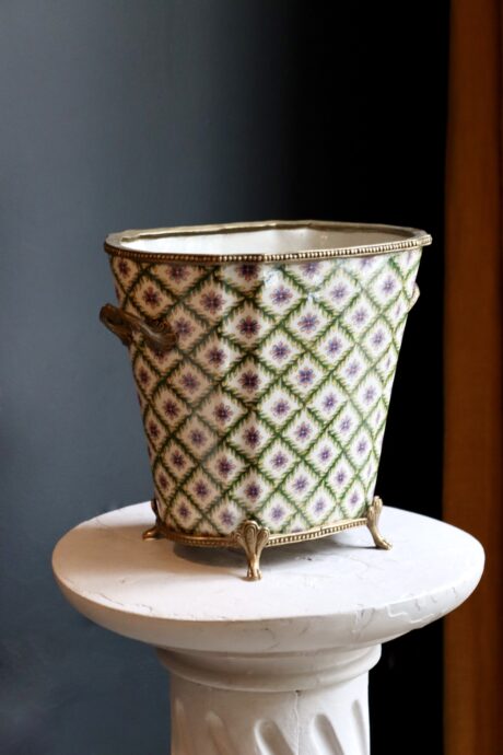 dealeuse-boutique-decoration-vintage-ancien-paris-vase-porcelaine-fleuri-doré