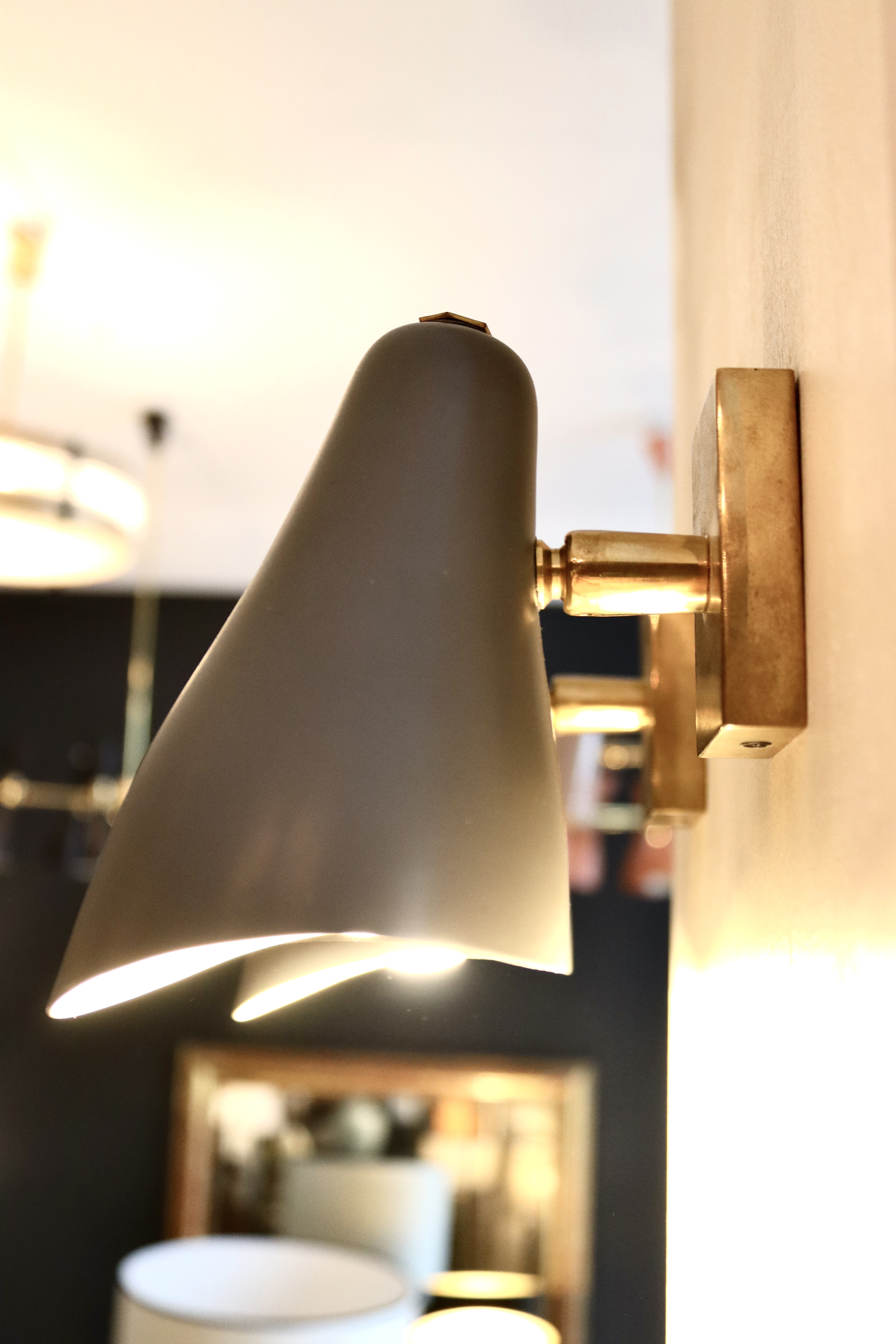 dealeuse-boutique-decoration-mobilier-luminaires-luminaire-applique-laiton