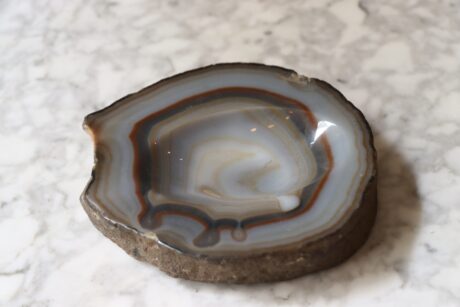 dealeuse-boutique-decoration-paris-vintage-agate-pierre-ancien