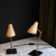 Lampe articulée beige orangée