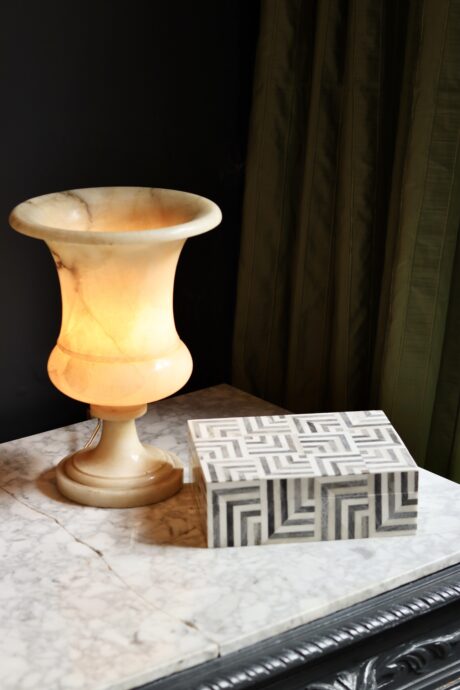 dealeuse-boutique-decoration-paris-boite-corne-et-os-bois-idee-cadeau-vintage-ancien-luminaires-luminaire-lampe-marbre