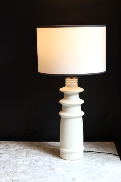 dealeuse-boutique-decoration-vintage-lampe-luminaire-marbre- ancien-isolateur