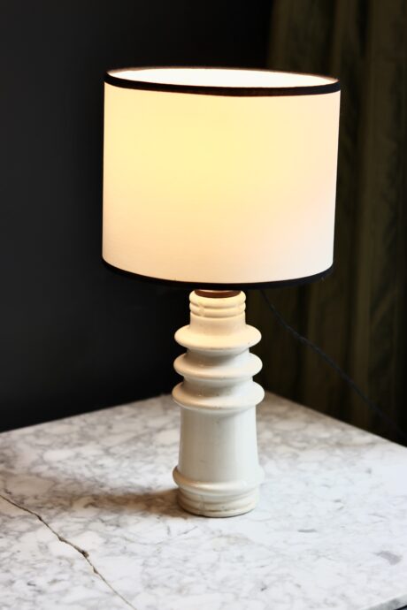 dealeuse-boutique-decoration-vintage-lampe-luminaire-marbre- ancien-isolateur