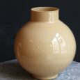 Vase en verre, couleur sable