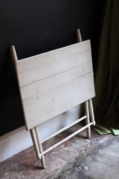 dealeuse-boutique-decoration-vintage-ancien-paris-mobilier-table-pliante-ancienne-bois