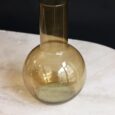 Vase en verre, couleur ambre