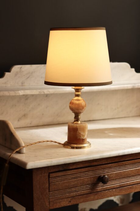 dealeuse-boutique-decoration-vintage-ancien-paris-luminaire-luminaires-lampe-marbre-onyx